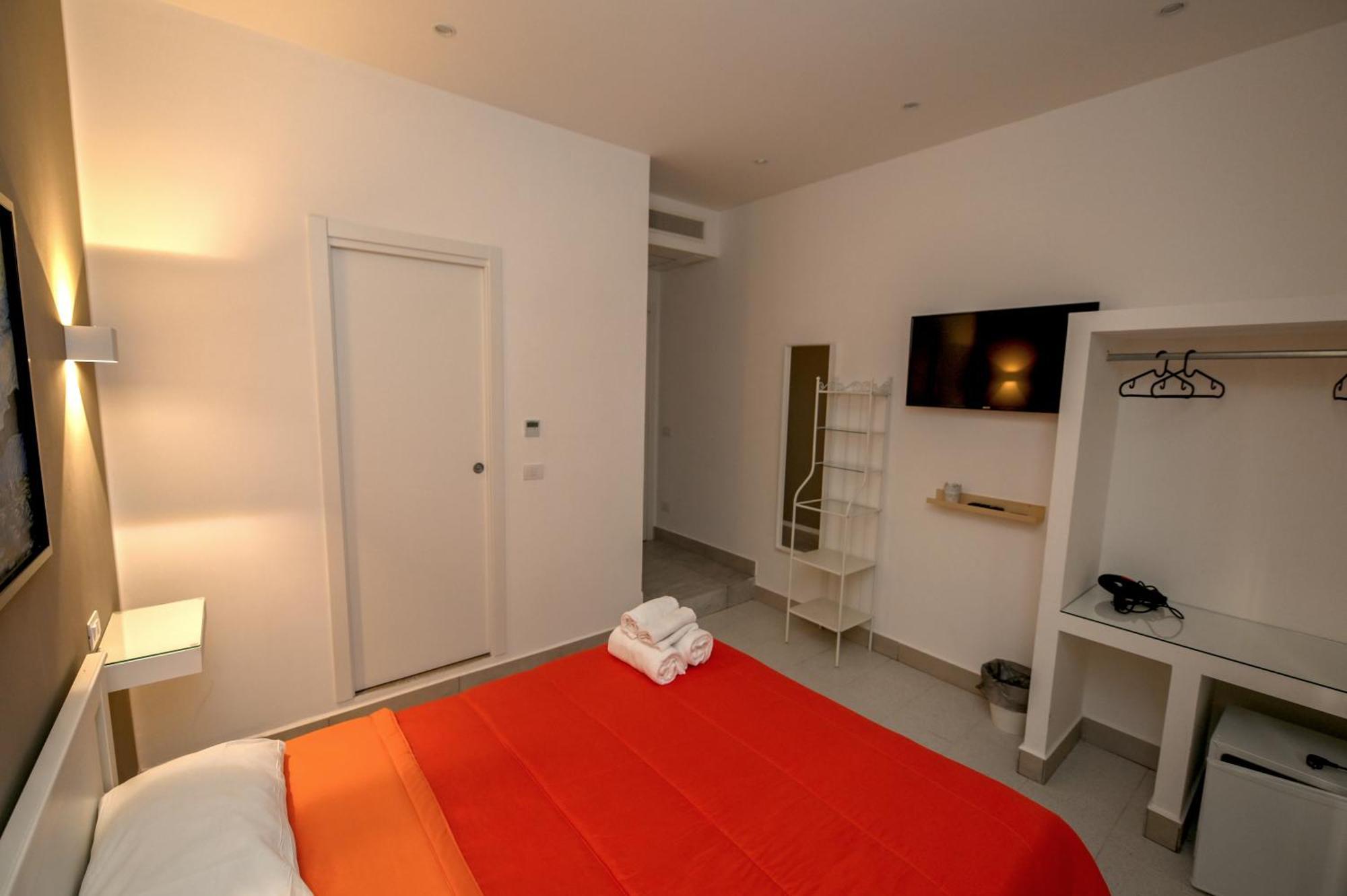 Living Salerno B&B Екстер'єр фото