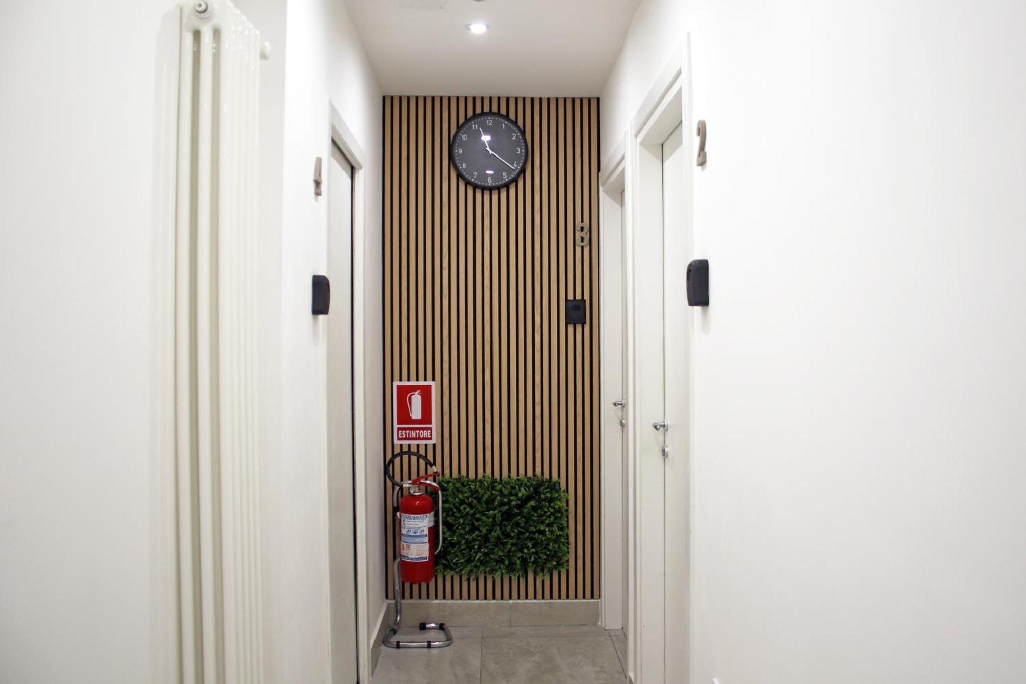 Living Salerno B&B Екстер'єр фото
