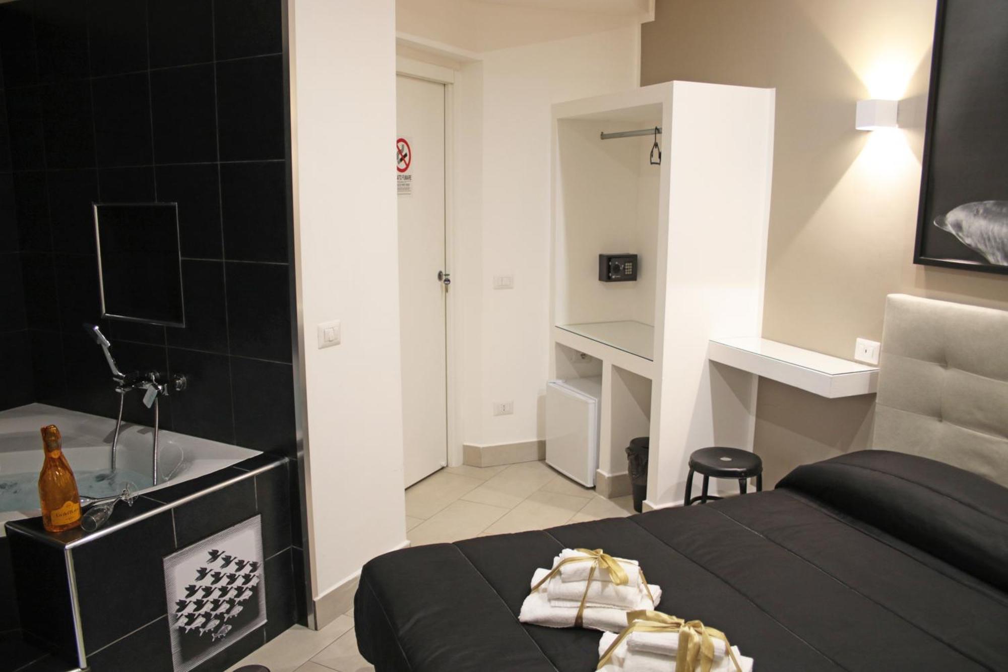 Living Salerno B&B Екстер'єр фото