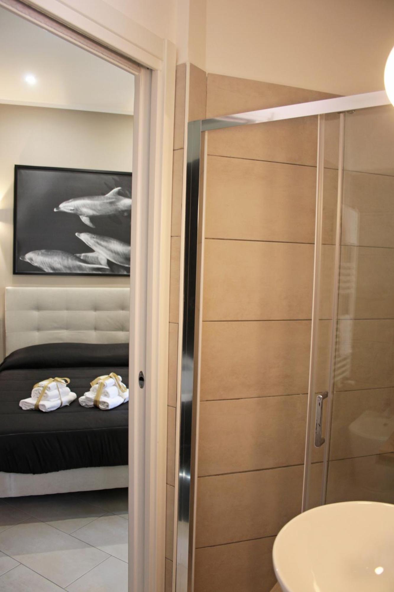 Living Salerno B&B Екстер'єр фото